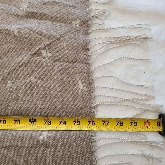 Scarf - Picture 4 of 10